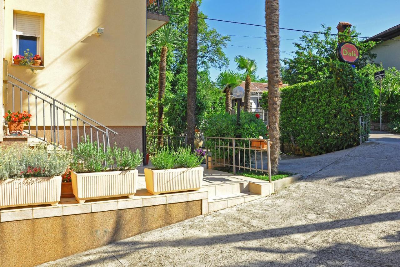 Apartments With A Parking Space Opric, Opatija - 7728 Lovran Bagian luar foto