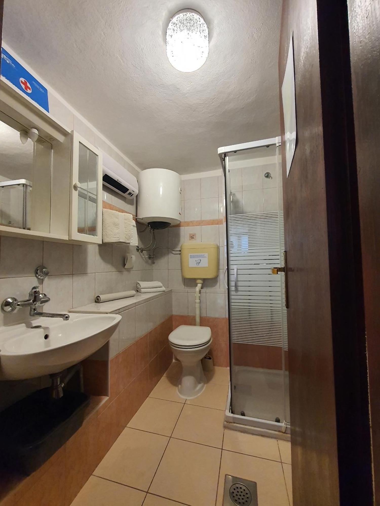 Apartments With A Parking Space Opric, Opatija - 7728 Lovran Bagian luar foto